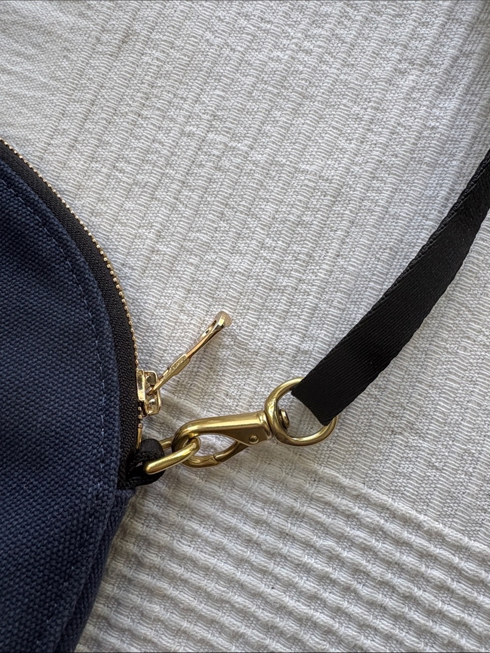 R. Riveter Navy Canvas Crossbody Bag with Adjustable Strap - Picture 5 of 9